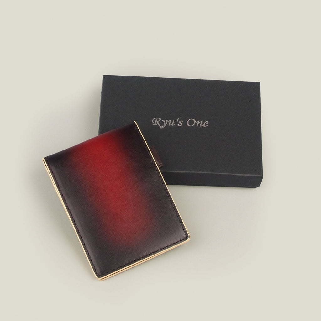 【期間限定60％OFF】海外製／牛革／メモ帳／メモカバー／メモ帳カバー／すぐメモ／薄い／コンパクトサイズ／便利／A7サイズ対応／リングメモ対応／ペンホルダー付／2025年ラッキーカラー／154016／RYU'S ONE