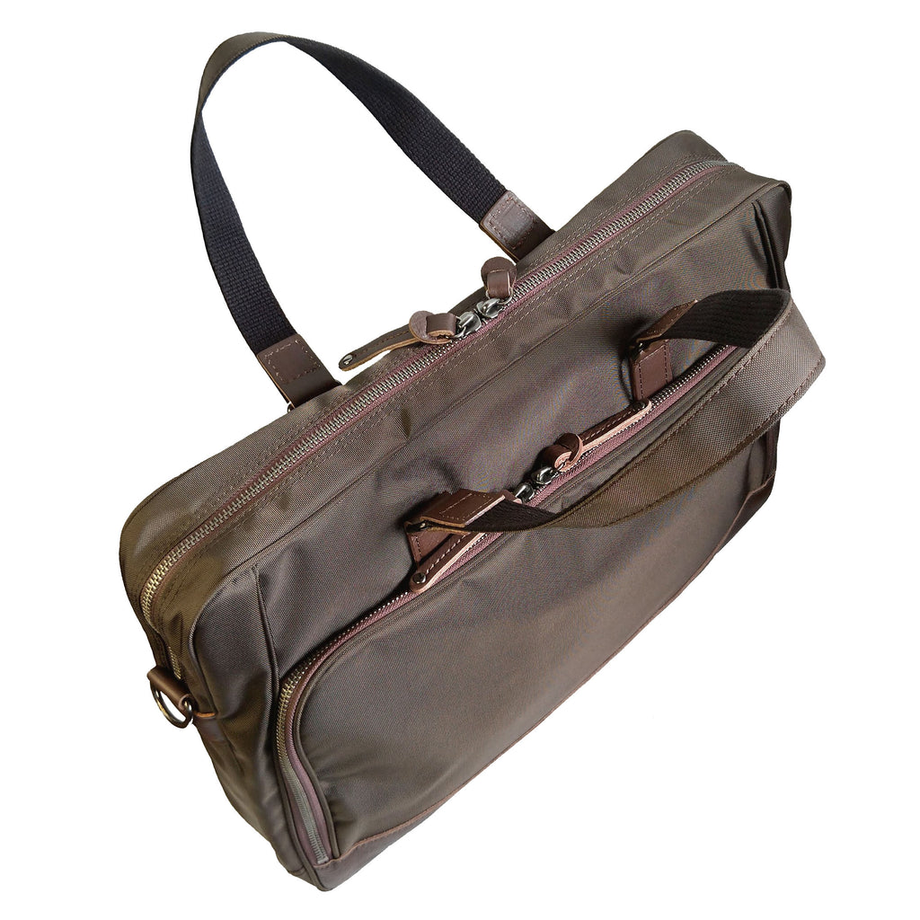 日本製／鎧布／GAIFU／A4ファイル対応／PC対応／2way／40cm／スリム／ビジネス／ビジネスバッグ／１ルーム／キャリー装着可／アウトポケット／全３色／557206／Bluffpop／GF