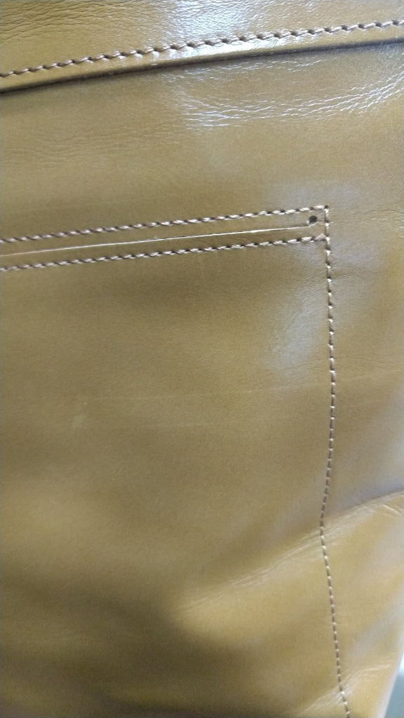 【訳アリ品】日本製／国産／牛革／レザー／ショルダーバッグ／口折れショルダー／A4対応可／男女兼用／キャメル色／557102